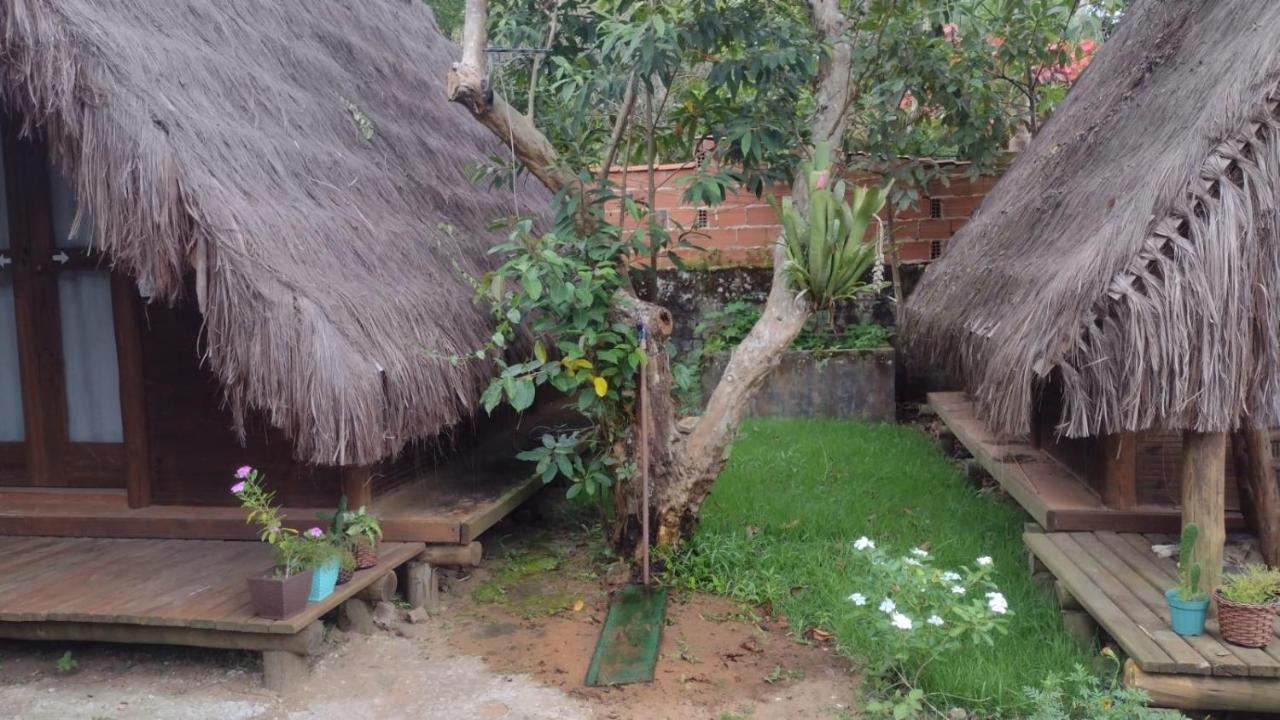 Chales Do Pedro Hospedagem E Restaurante Praia de Aracatiba Exterior photo