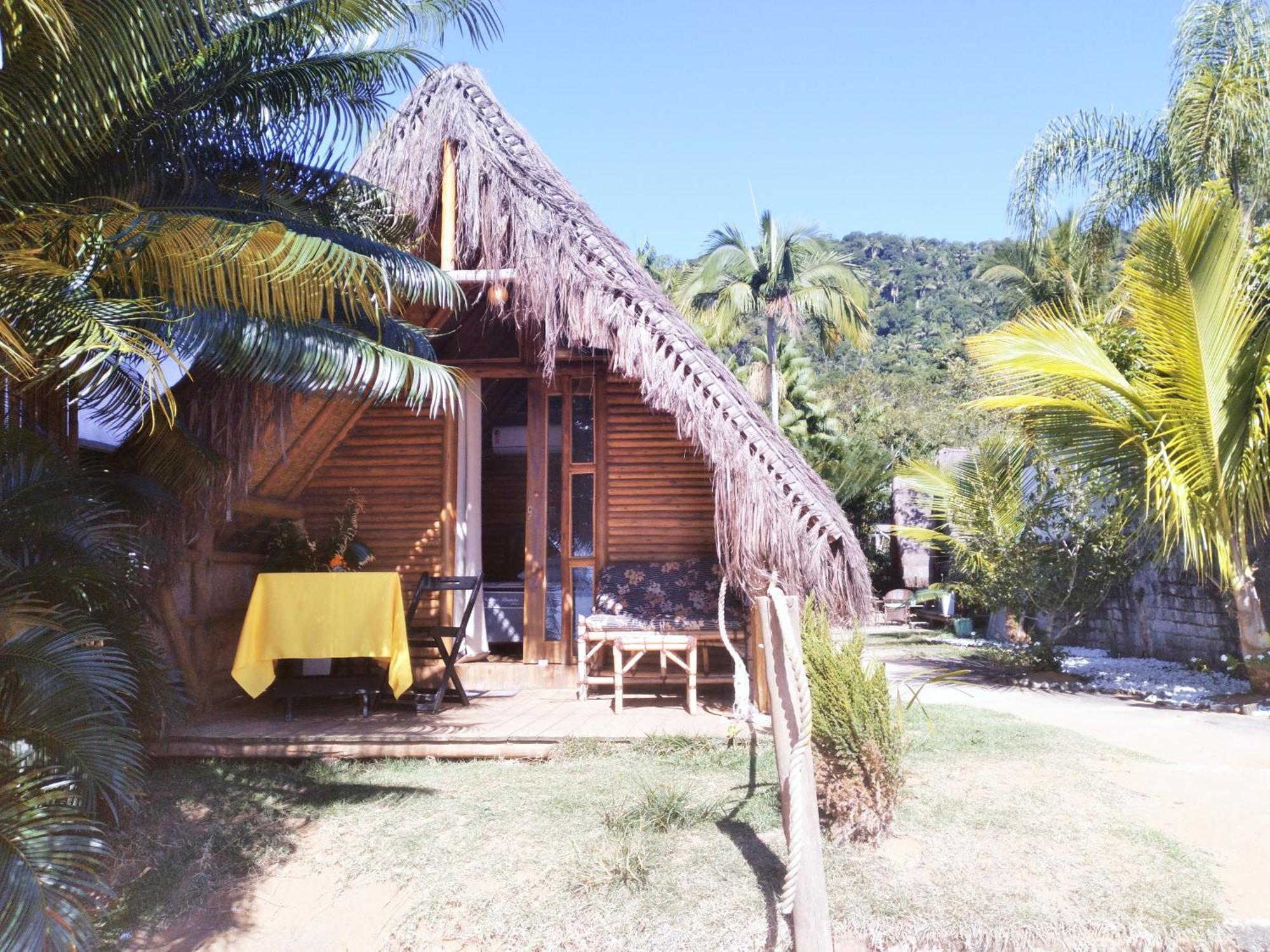 Chales Do Pedro Hospedagem E Restaurante Praia de Aracatiba Exterior photo